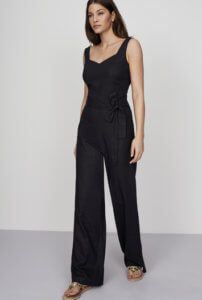 Go to the office in style with this lovely Long Tall Sally Linen Jumpsuit, which is perfect for summer work attire! ~ Roxanne Carne | Personal Stylist